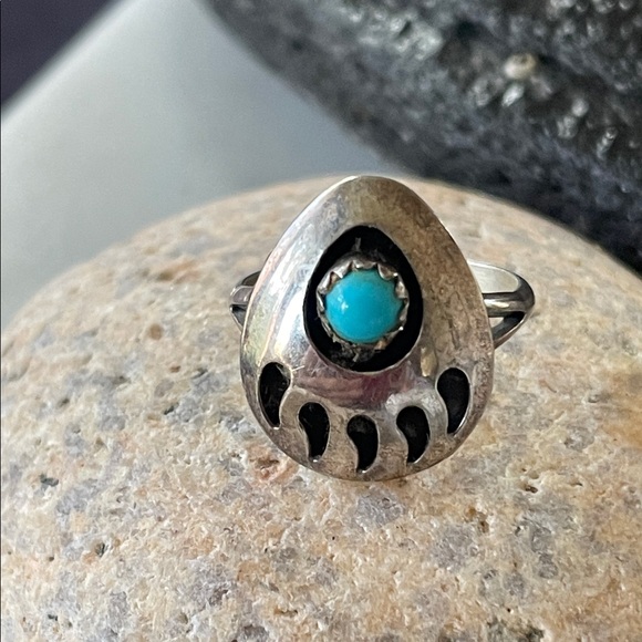 Native American Navajo Turquoise Bear Paw Ring - Picture 1 of 12